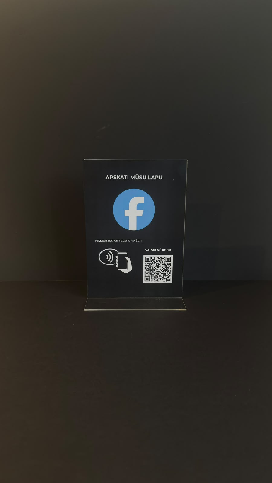 Facebook NFC statīvs